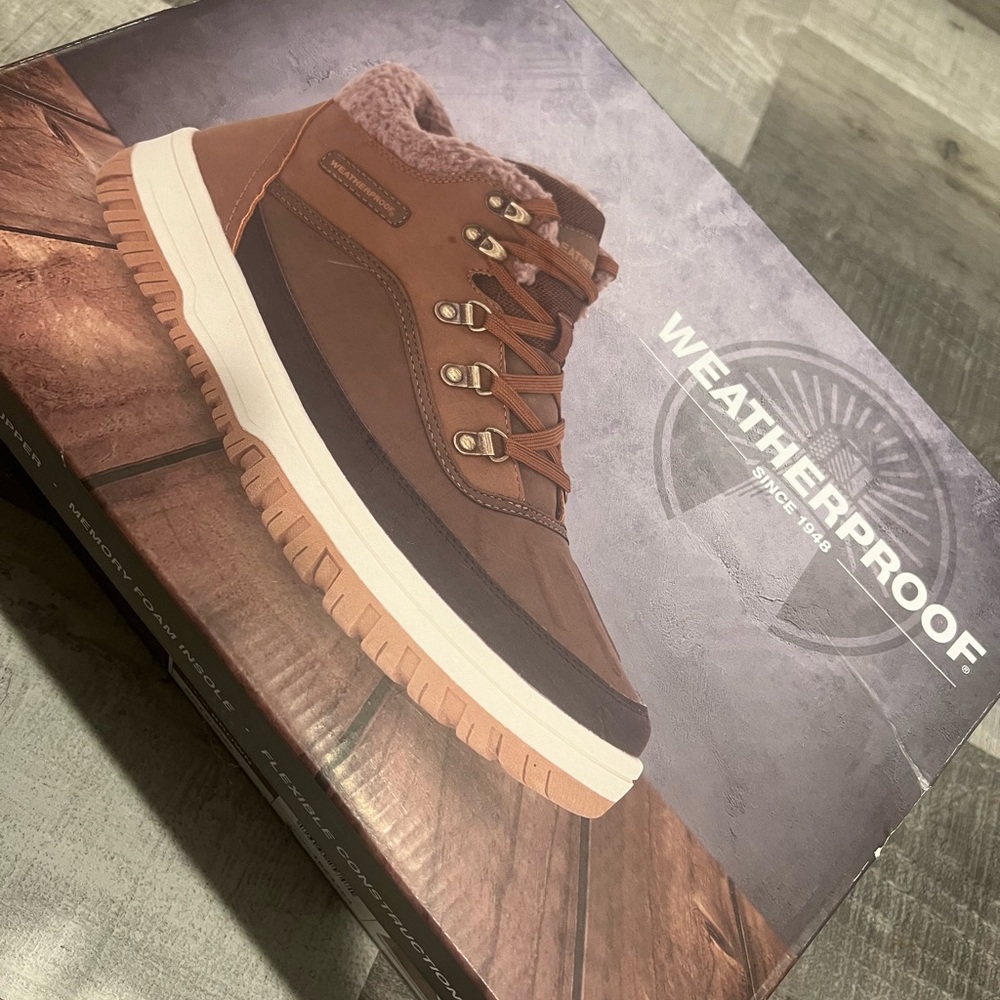 Men’s Weatherproof Boots size 11